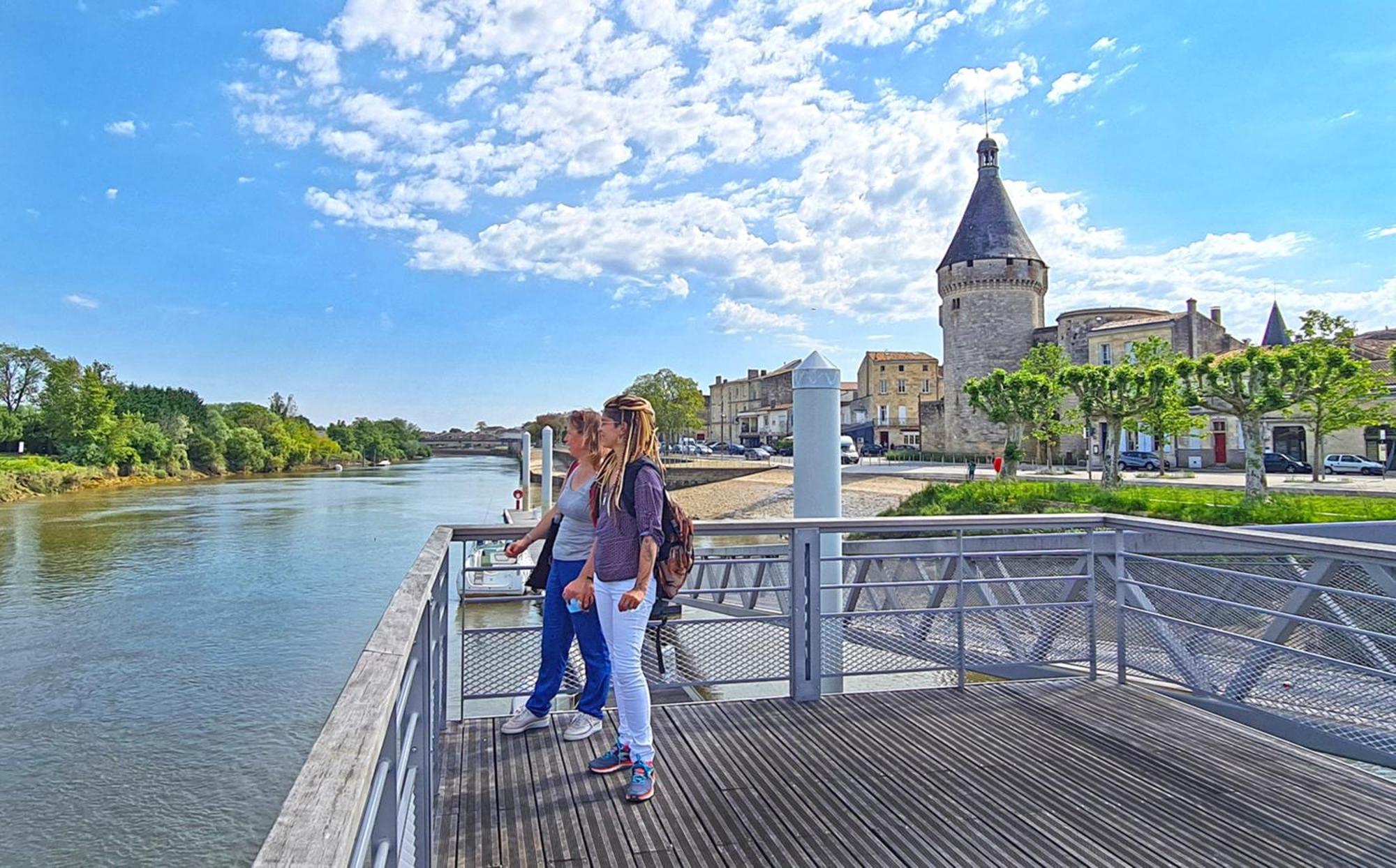 Meuble De Tourisme Classe 3 Etoiles Le Ptit Coin De Soleil - Saint Ciers D'Abzac Exteriér fotografie
